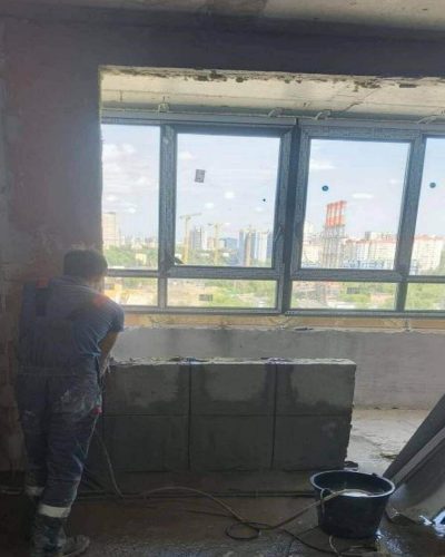 Резка подоконного блока